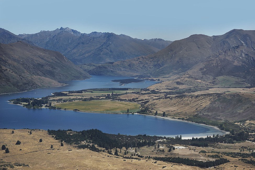 nz12-01-24_056.jpg - survol du Mount Maude et vue sur Dublin Bay et Stevensons Arm Queenstown District Wanaka