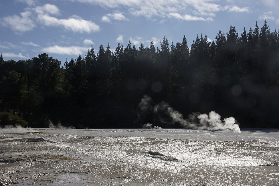 nz12-02-07_030.jpg - Primrose Terrace Rotorua District Wai O Tapu