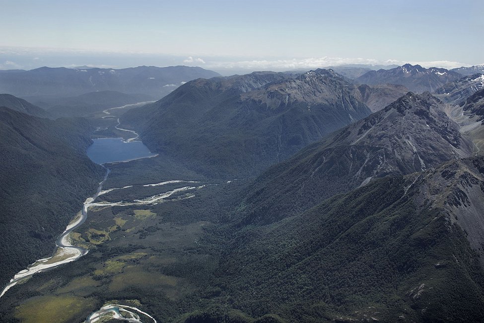nz12-01-24_111.jpg - en descendant vers Milford Sound Queenstown District parc du Mont Aspiring