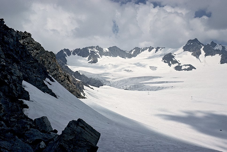 fra1975-08-03_16_Polset-depuis-col-Pierre-Lory.jpg - Glacier de Chavière et sommet de Polset, 1975 Avec le Leica IIIf objectif Summaron 3.5/35